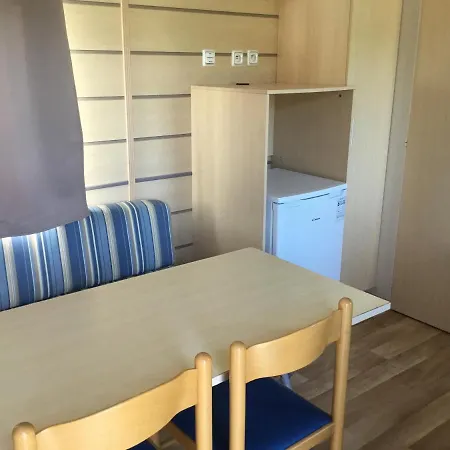 Le Coin Tranquille אתר קמפינג